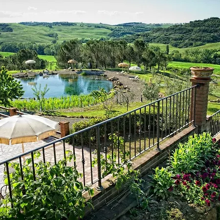 Agriturismo Palazzo Conti A Pienza Exterior photo