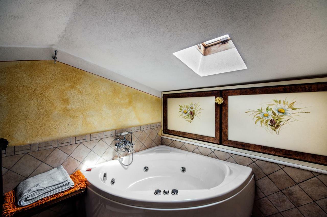 Palazzo Conti A Country house